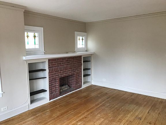 2nd image of 1702 Greenwood St