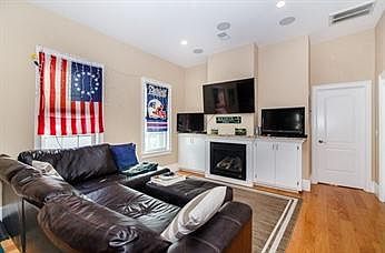 5th image of 832 E 2nd St #3