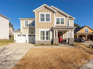 10011 Blackstone Dr, Huntersville, NC 28078