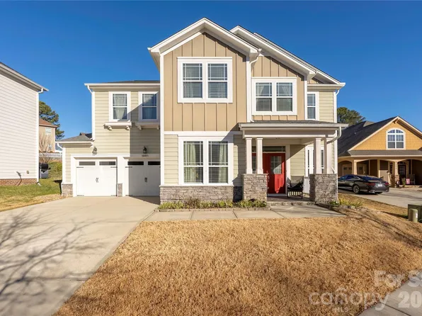 10011 Blackstone Dr, Huntersville, NC 28078