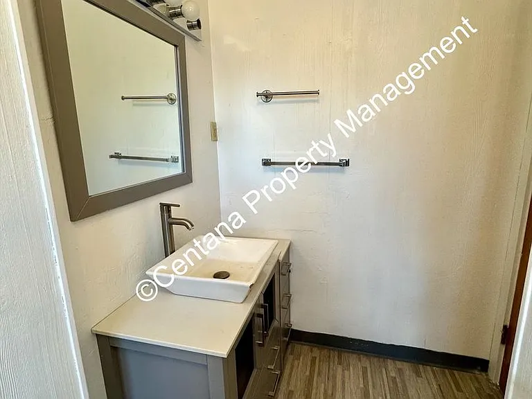 2606 Phillips St — Photo 16
