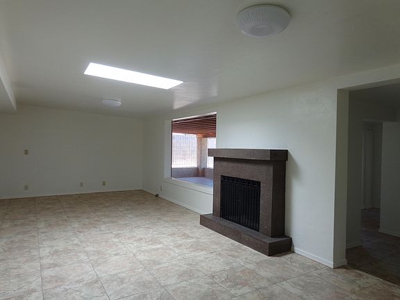 5th image of 797 N Linda Vista Dr