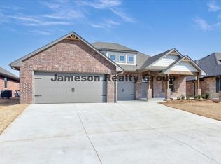 9113 NW 118th St, Yukon, OK 73099