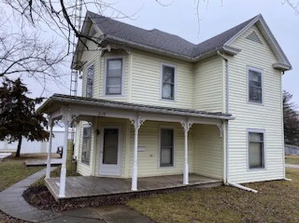 219 Mason St, Rosamond, IL 62083