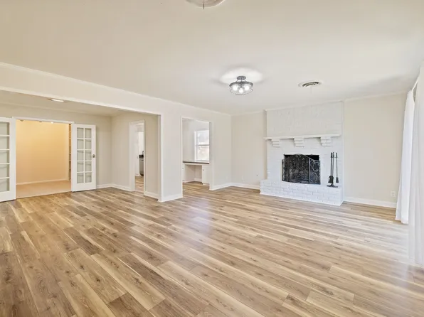 2510 Nottingham Dr, Denton, TX 76209