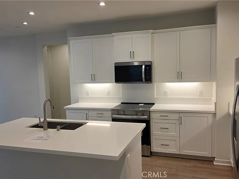 6333 Sierra Vista Ln — Photo 10
