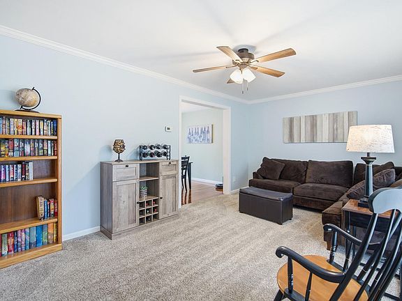4th image of 4240 Fairway Cir