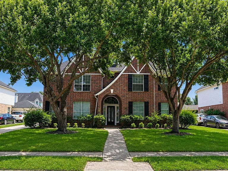 3906 Lakeridge Canyon Dr — Photo 1