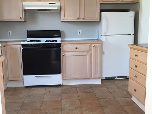 5th image of 1528 Rockway Ave #2