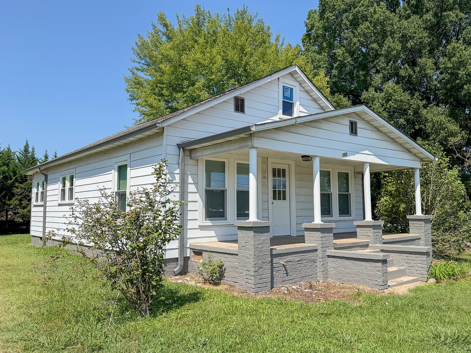 3 bed, 1344 sqft, $1,500 — Photo 1
