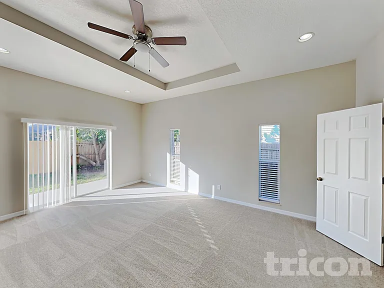 13305 Silvercreek Dr — Photo 5
