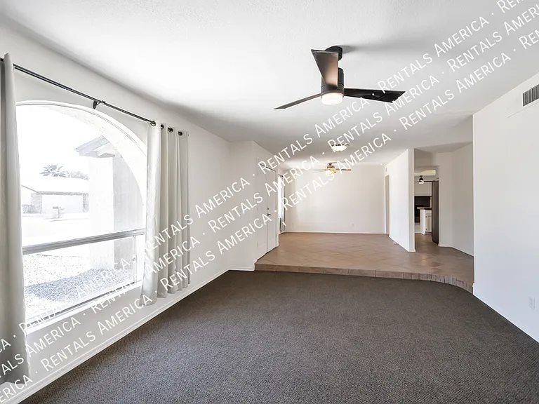 552 W Kilarea Ave — Photo 8