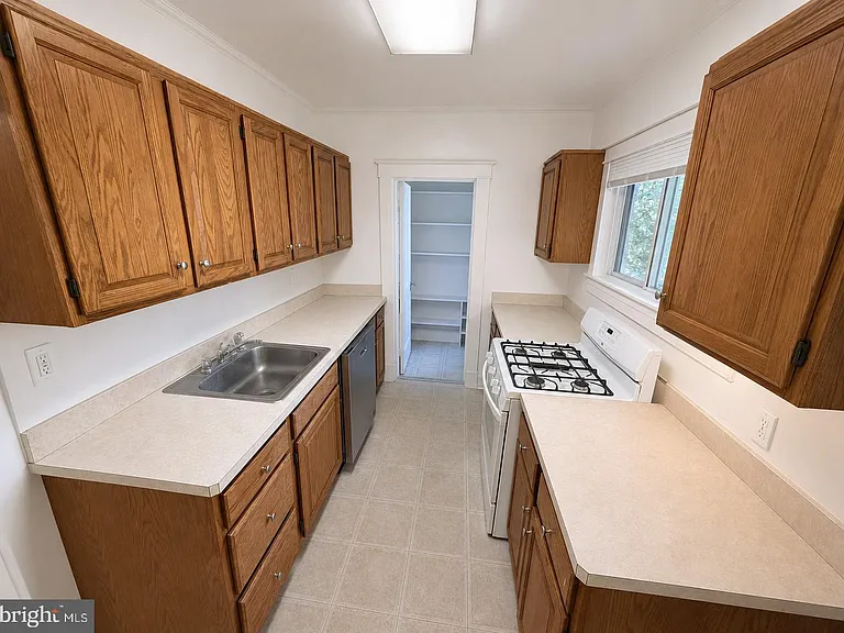 506 Cedarcroft Rd — Photo 5