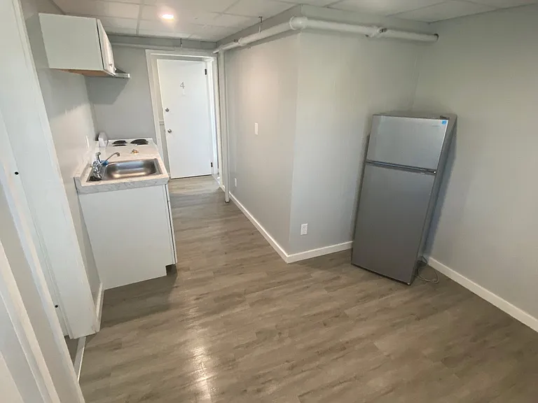 20 Laurel St #4 — Photo 4