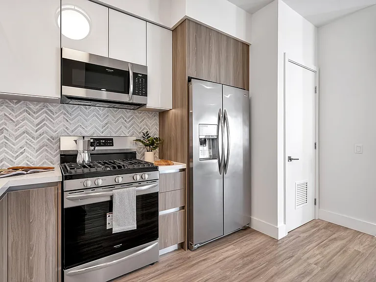 Motor & Tabor Apartments — Photo 6