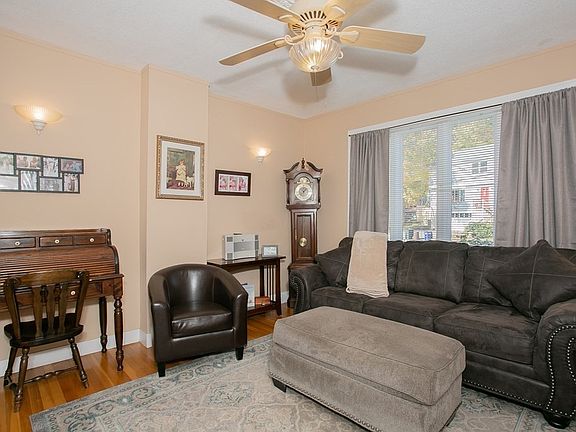 3rd image of 18-20 Oconnell Ave