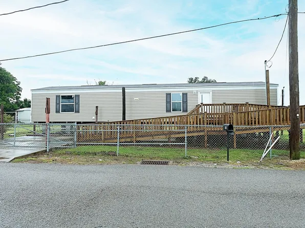 155 Doucet Dr, Golden Meadow, LA 70357