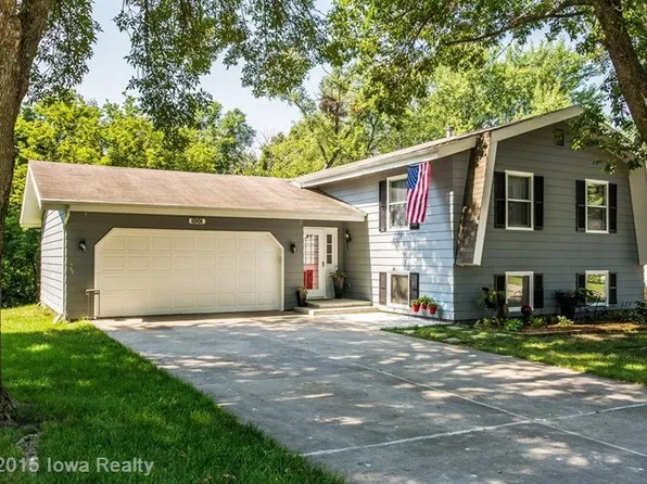 1001 Robin Glen Dr, Indianola, IA 50125