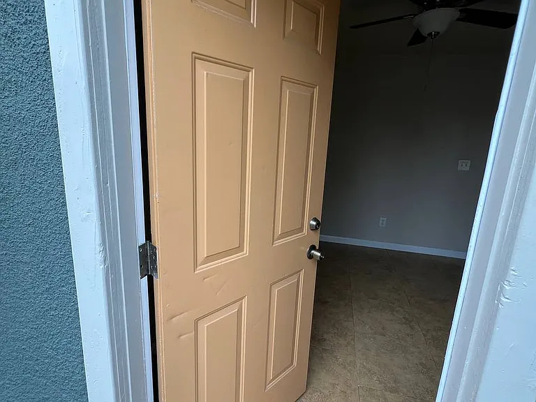 304 N Sierra Vista Ave #B — Photo 3