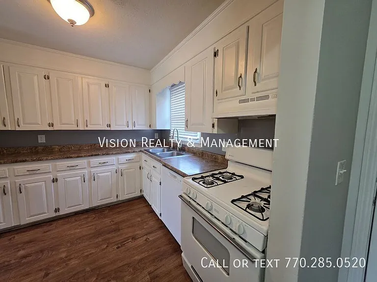 205 Old Bremen Rd #A1 — Photo 4