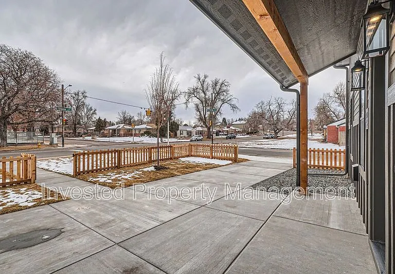 3701 N Steele St — Photo 27