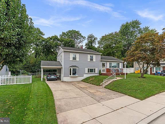 3rd image of 705 Baylor Rd