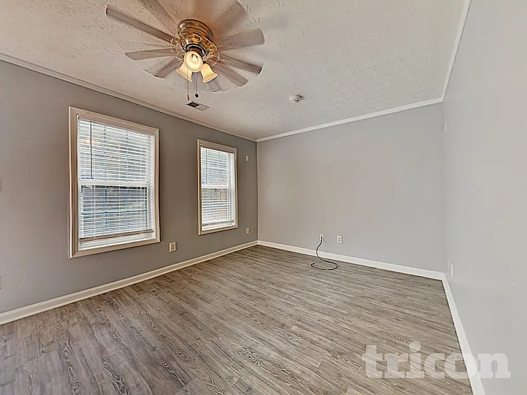 726 Westbury Dr — Photo 30
