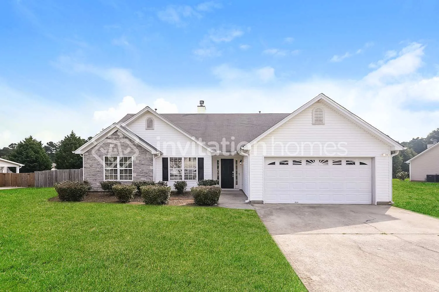 4030 Hollow Spring Trl Loganville, GA 30052 — Photo 1