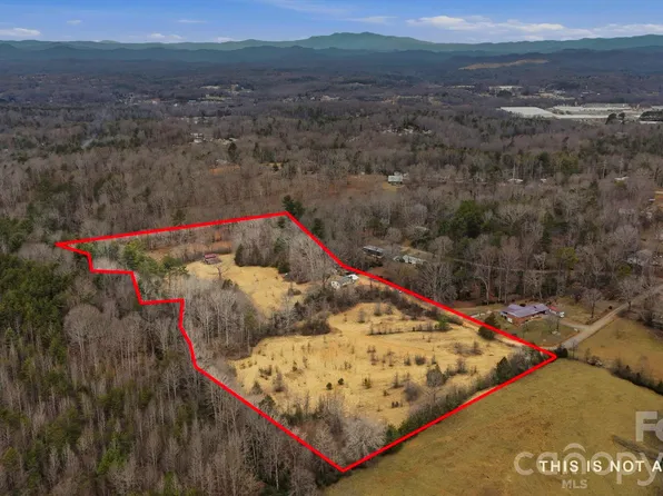 2630 Bluebird Ln, Lenoir, NC 28645