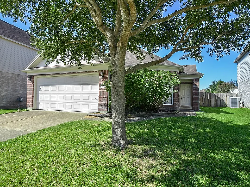 19603 Hancock Oak St
