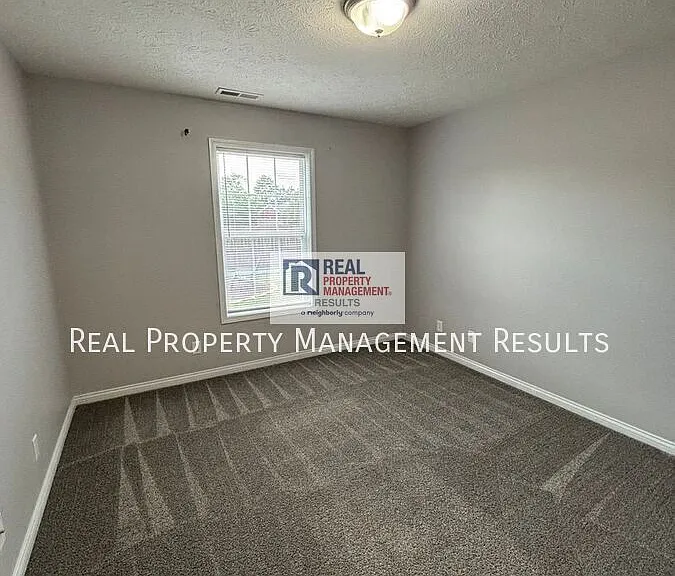 4789 Imperial Dr — Photo 14