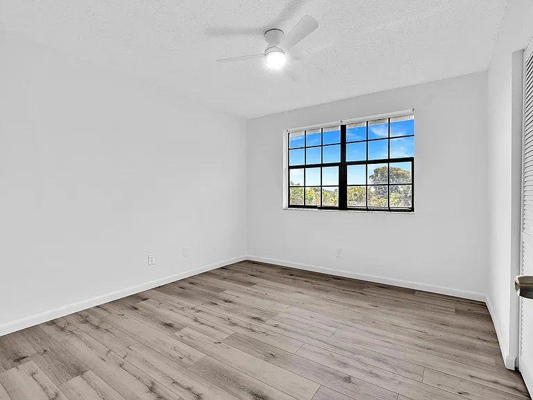 11225 W Atlantic Blvd #306 — Photo 42
