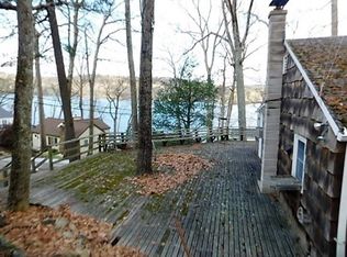 8 Forest Ct, Holland, MA 01521