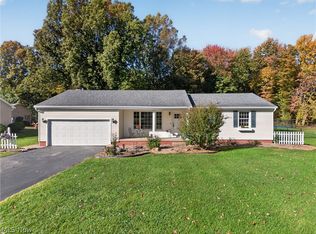 6092 Chidester Dr, Canfield, OH 44406