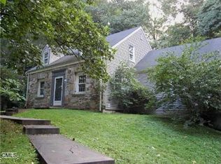 81 Perry Ave, Norwalk, CT 06850