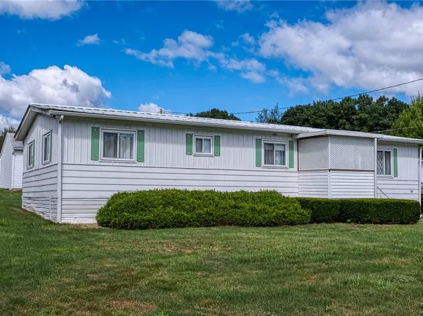 719 Mercer Rd, Beaver Falls, PA 15010