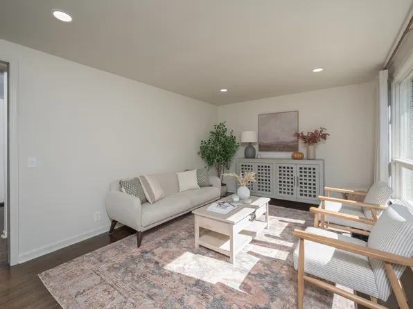 486 Westcrest Dr, Nashville, TN 37211