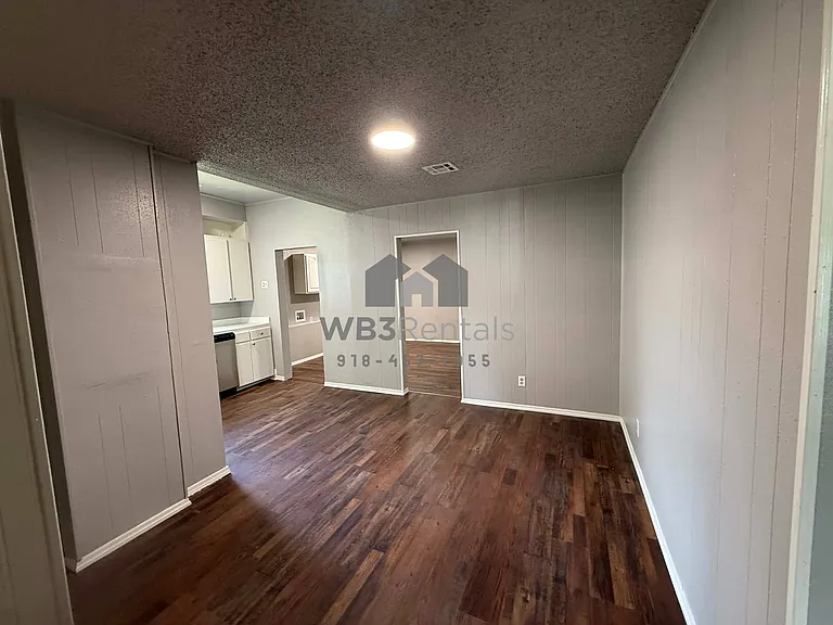 1116 Maple St — Photo 7