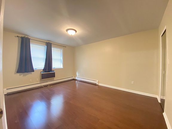 4th image of 3259 Layton Ave Floor 1