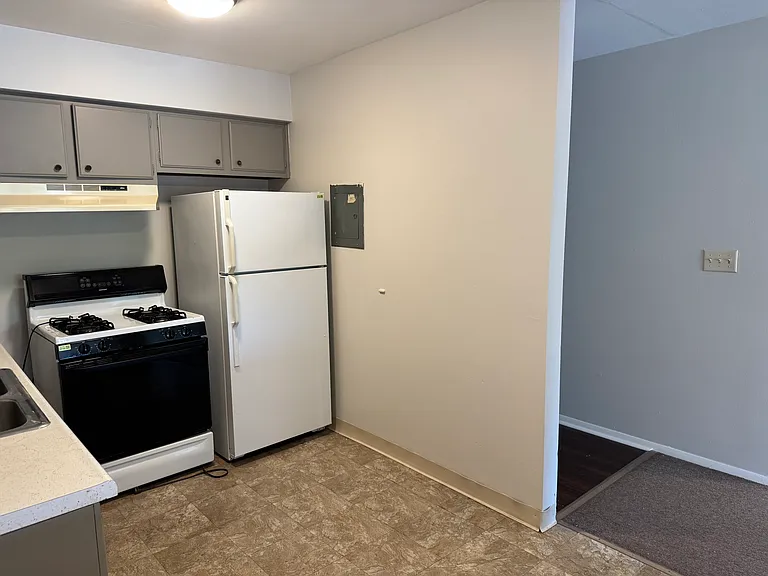 3201 Gilbert Ave #301 — Photo 8