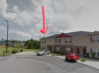 3104 Green Valley Rd, Fayetteville, NC 28301