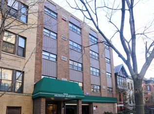 555 W Arlington Pl APT 207, Chicago, IL 60614