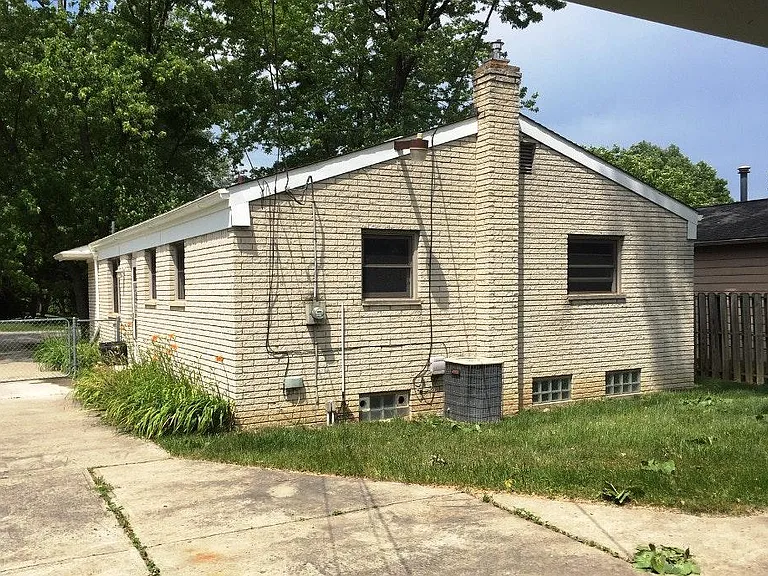 1250 Boyd St — Photo 16