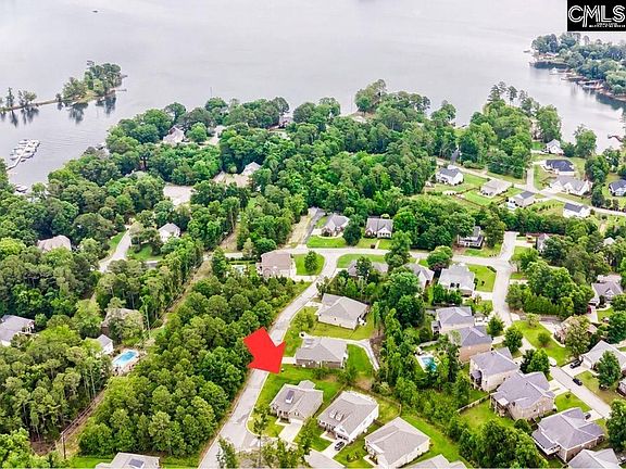2nd image of 424 Lombard Way