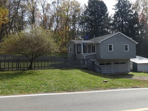 378 Pyramus Rd, Chester, WV 26034