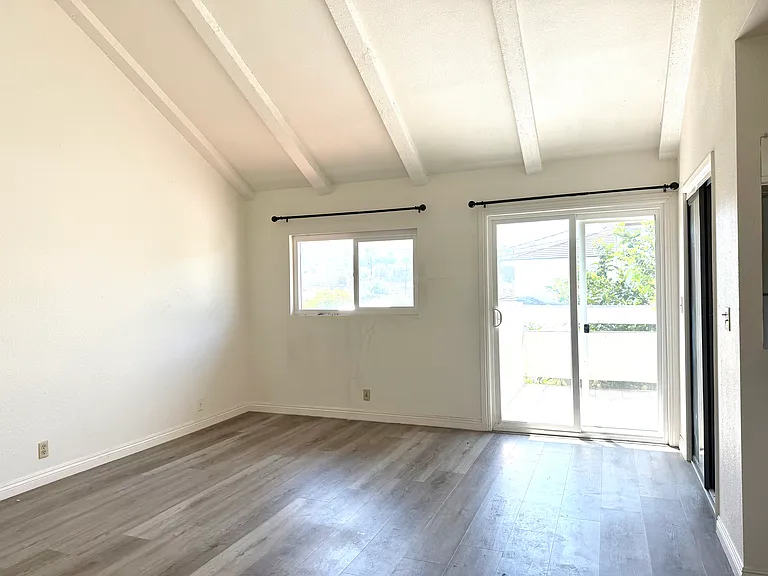 320 S Ynez Ave #D — Photo 20