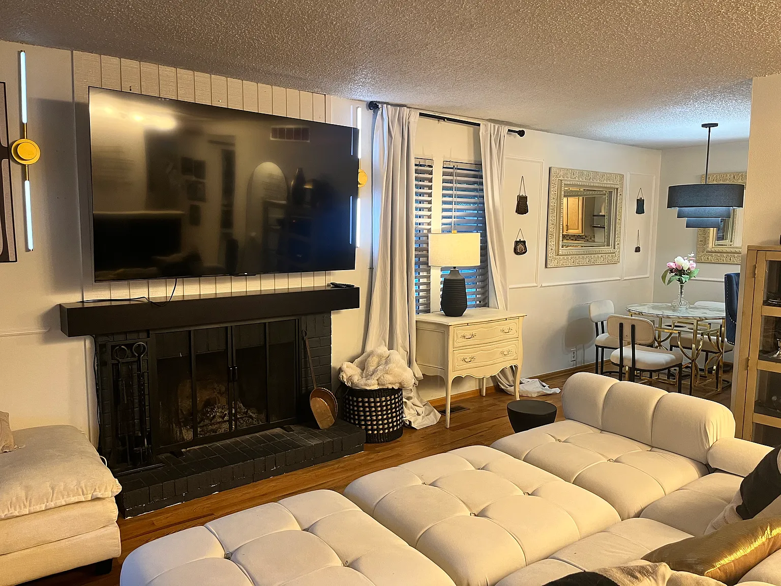 2 bed, 1901 sqft, $2,600 — Photo 2