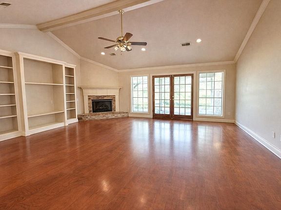 2nd image of 15696 Westgate Rd