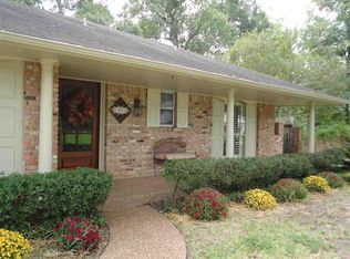 1650 Williamsburg Ln, Beaumont, TX 77706