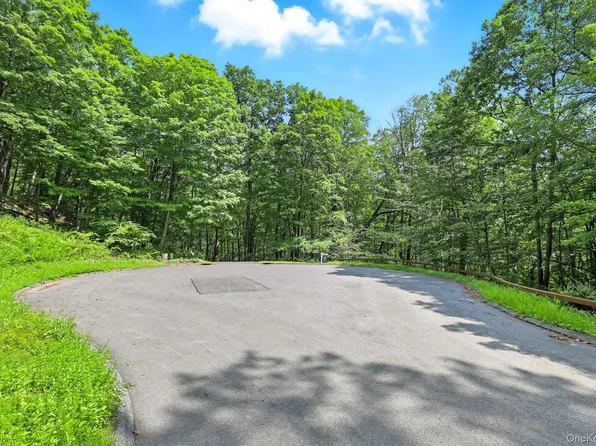 7 Vincent Lane, Armonk, NY 10504